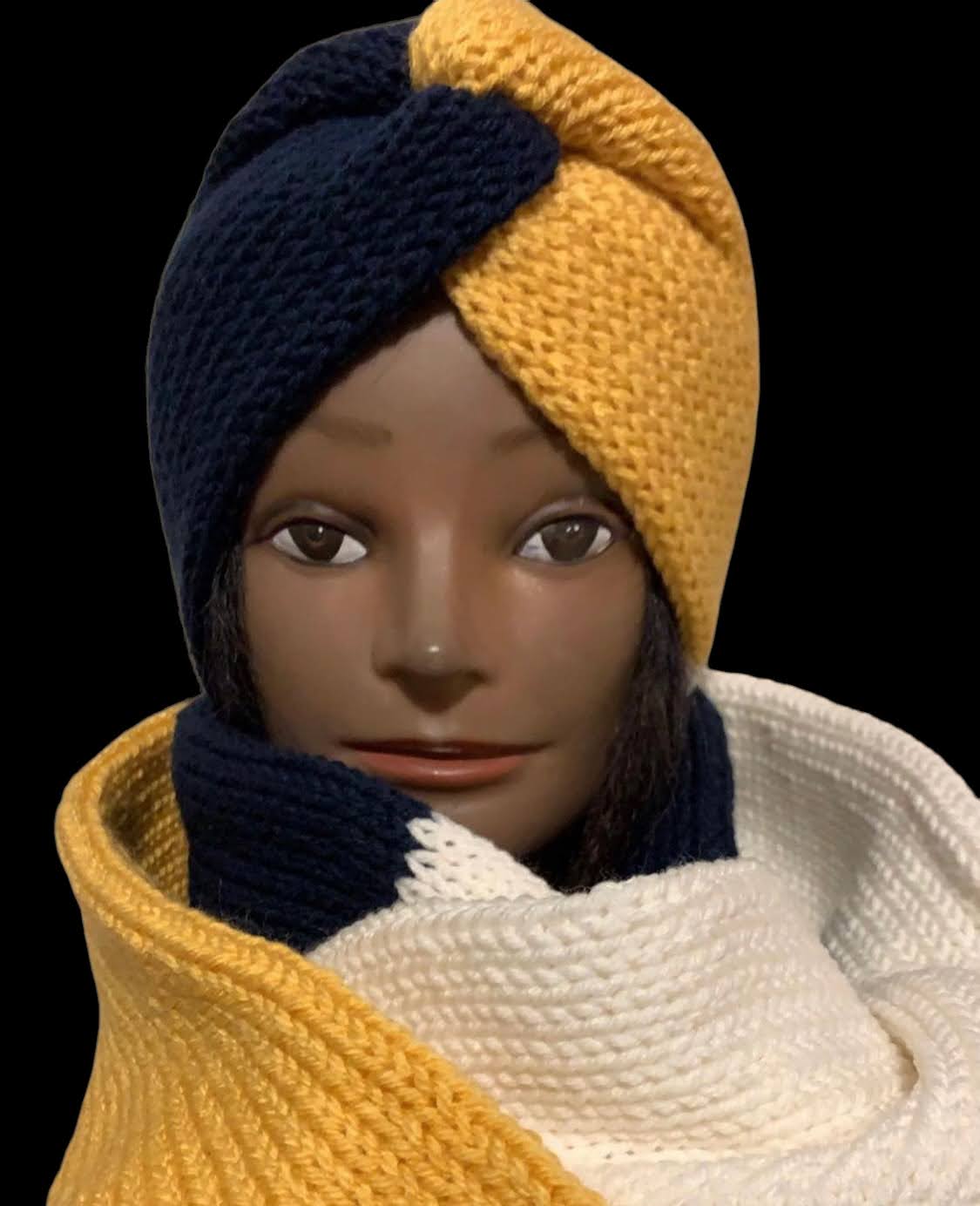 Knitted Earwarmer and Infinity Scarf